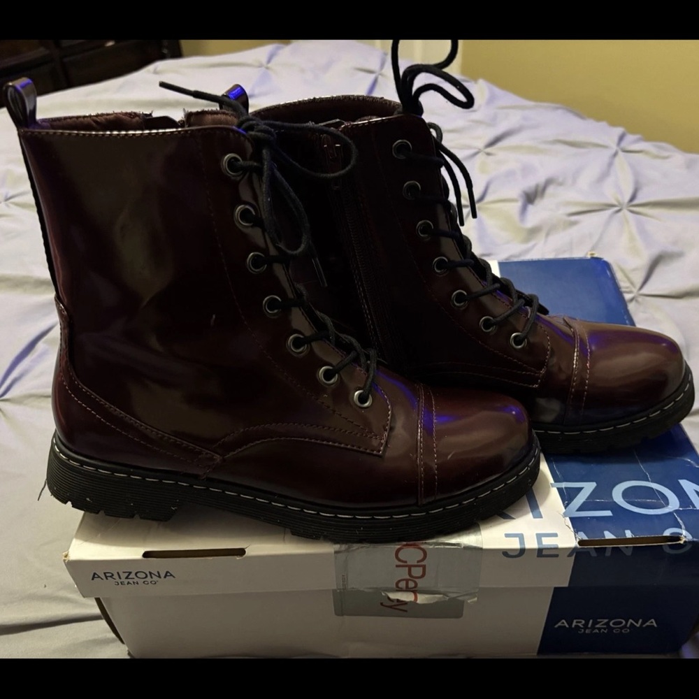 Arizona Jean Company Burgundy Lace Up Boots